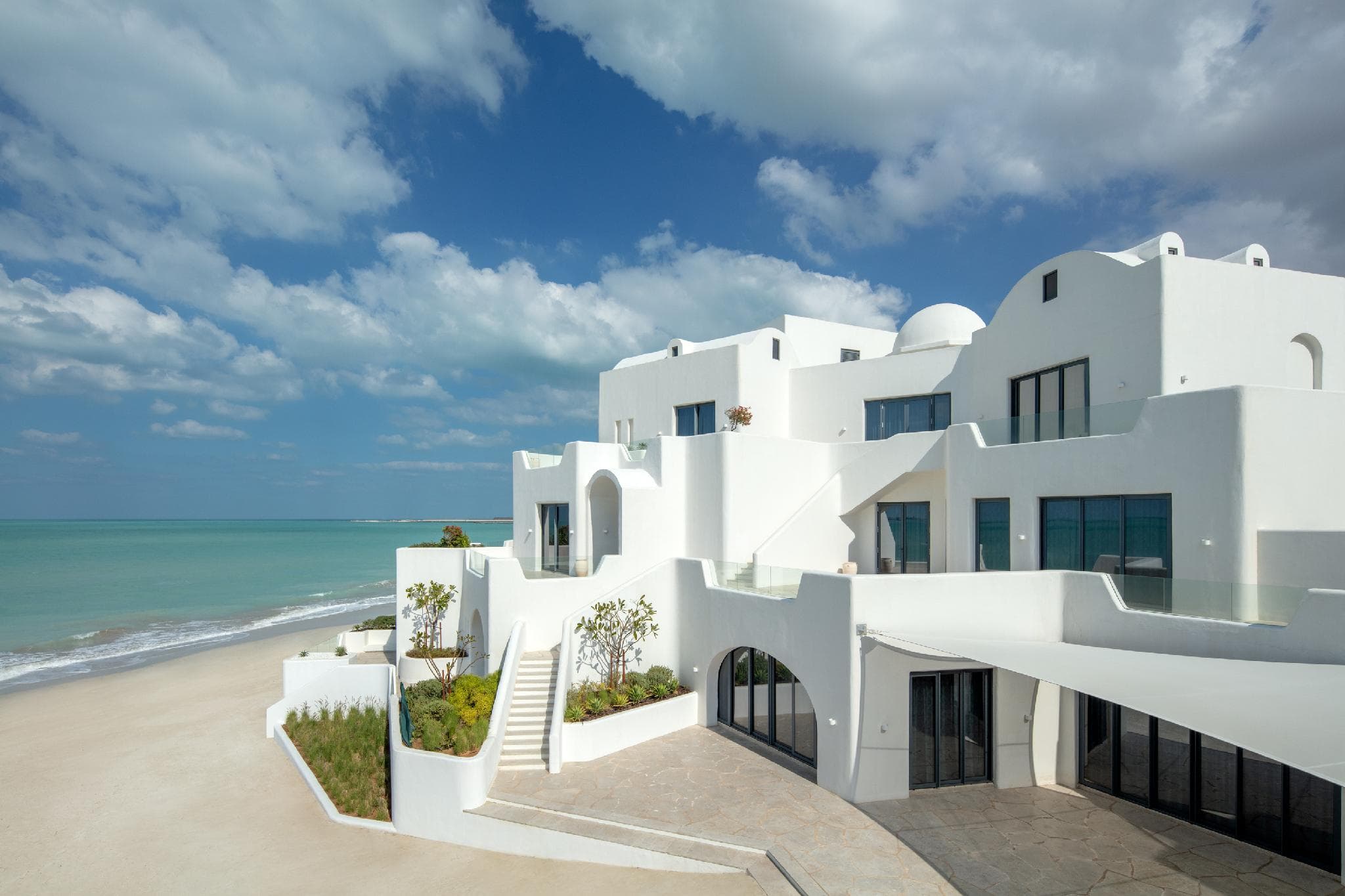 Anantara Retreat Santorini Abu Dhabi - Adults Only photo 3