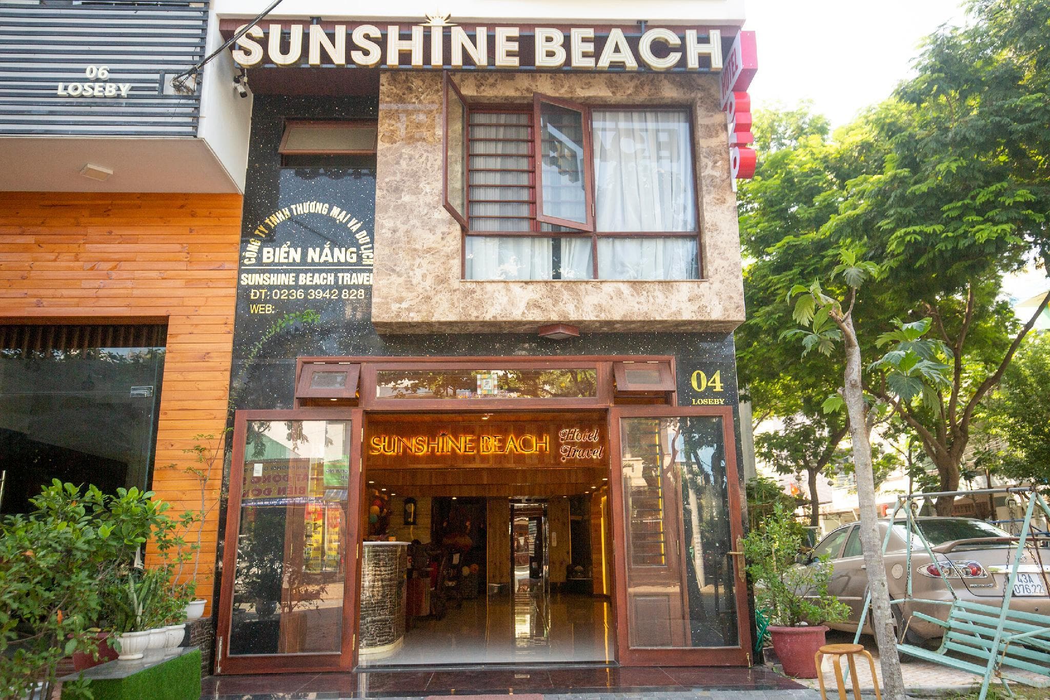OYO 119 Sunshine Beach Hotel