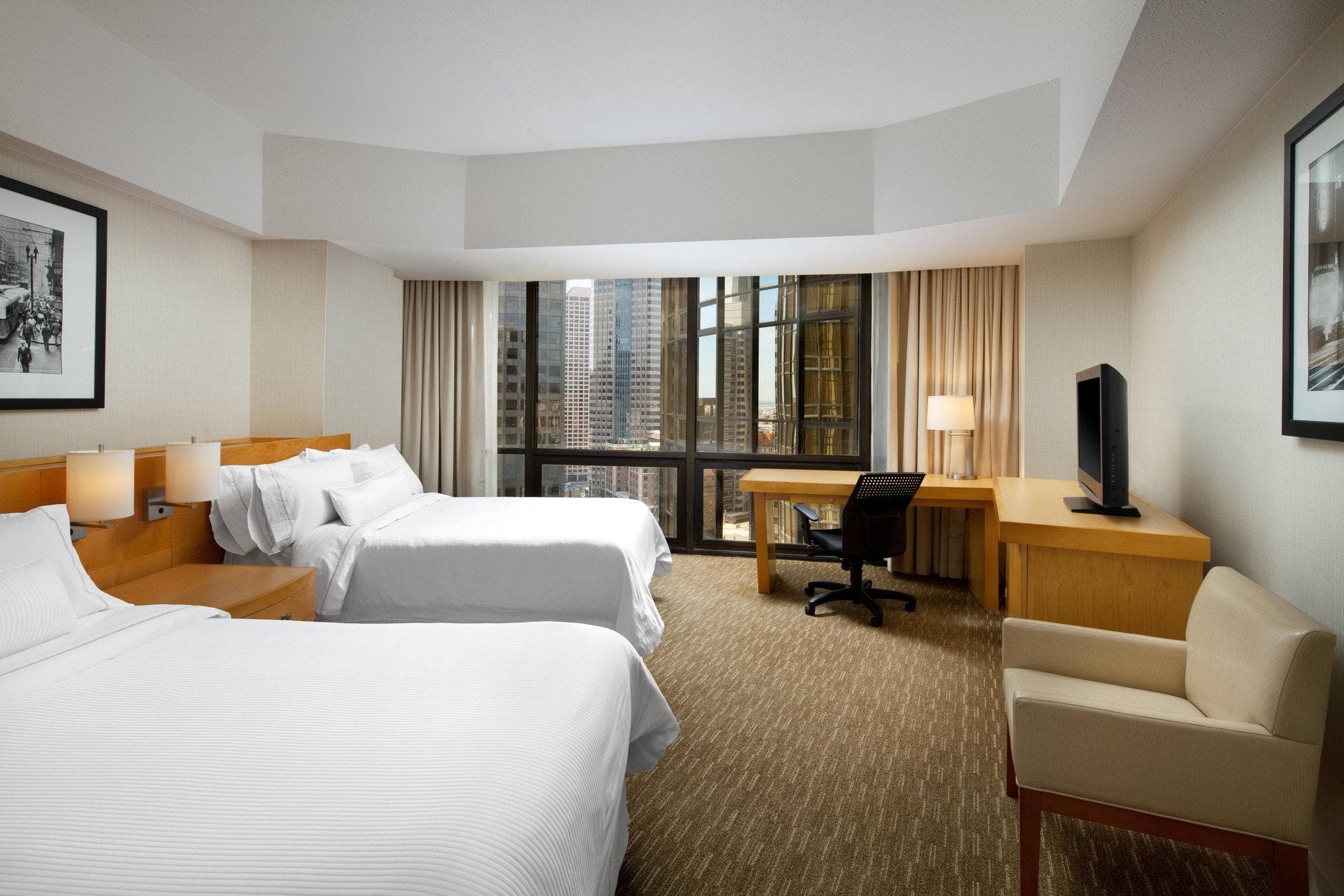 The Westin Bonaventure Hotel & Suites, Los Angeles photo 2