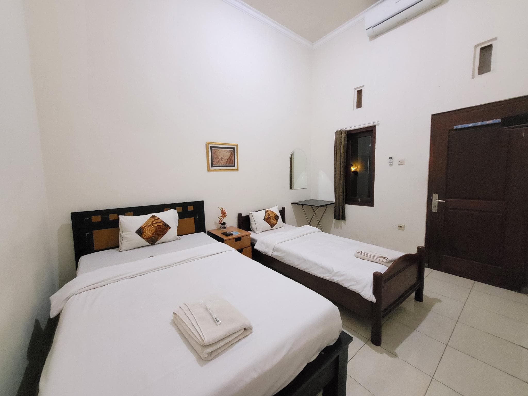 Ndalem Katong Guest House Ponorogo photo 2