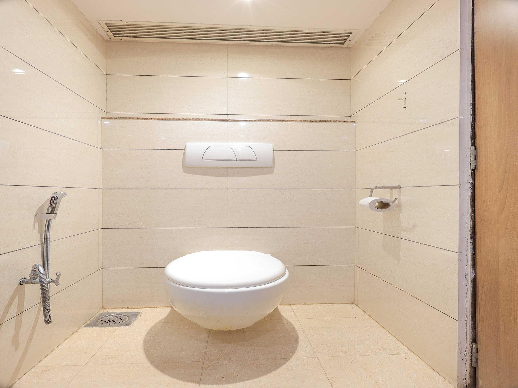Palette Hotel Surya by CheckIn, Vadodara photo 5