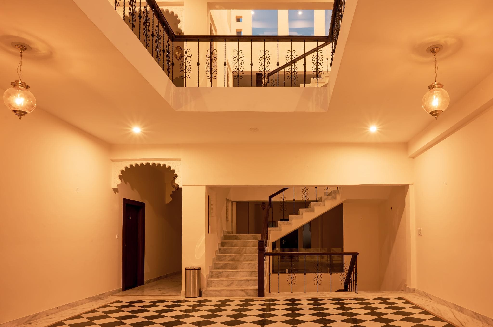 The Royal Courtyard photo 3