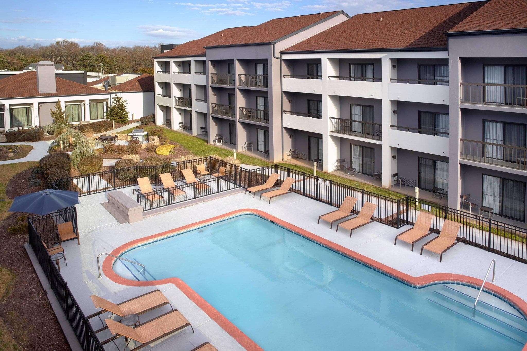 Courtyard by Marriott Greenville Haywood Mall photo 2