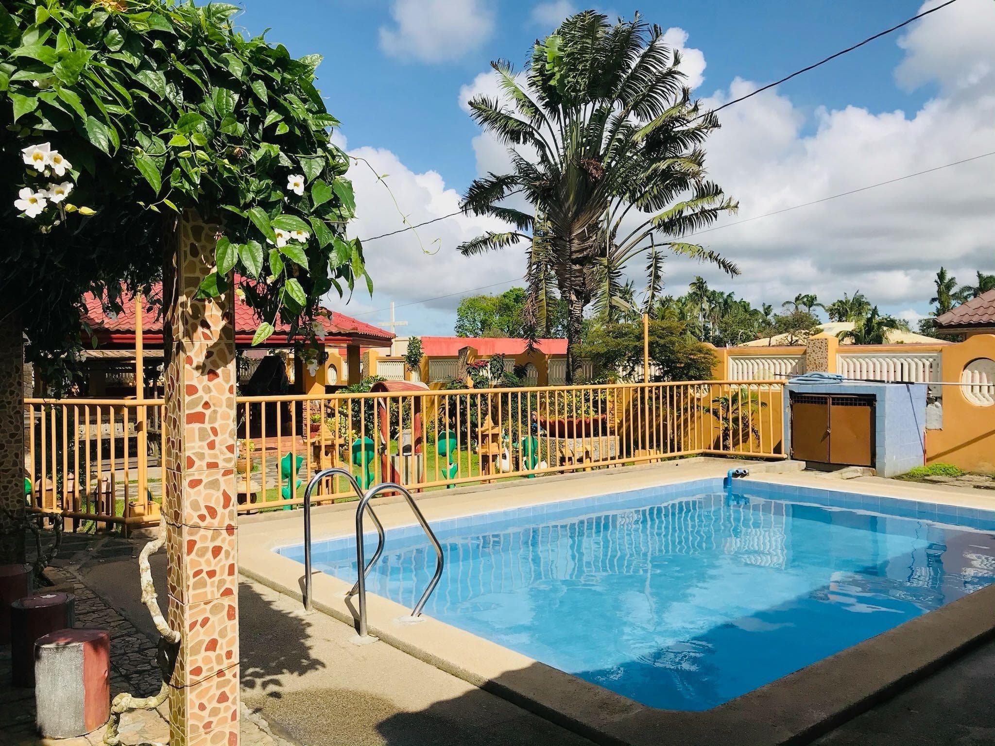 Villa Adelle At Silang