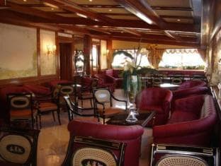 Hotel Champagne Palace photo 3
