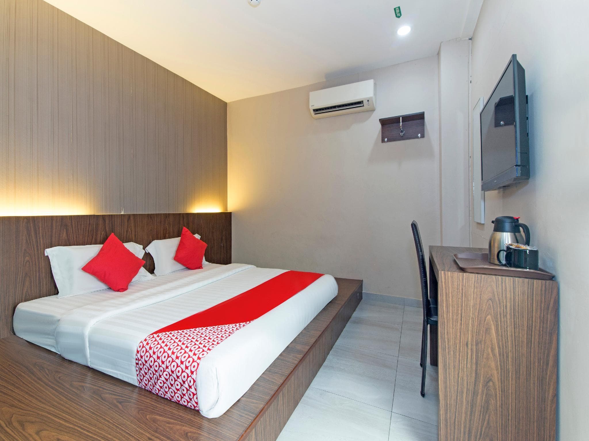 Hotel O 340 Comfort Hotel photo 2