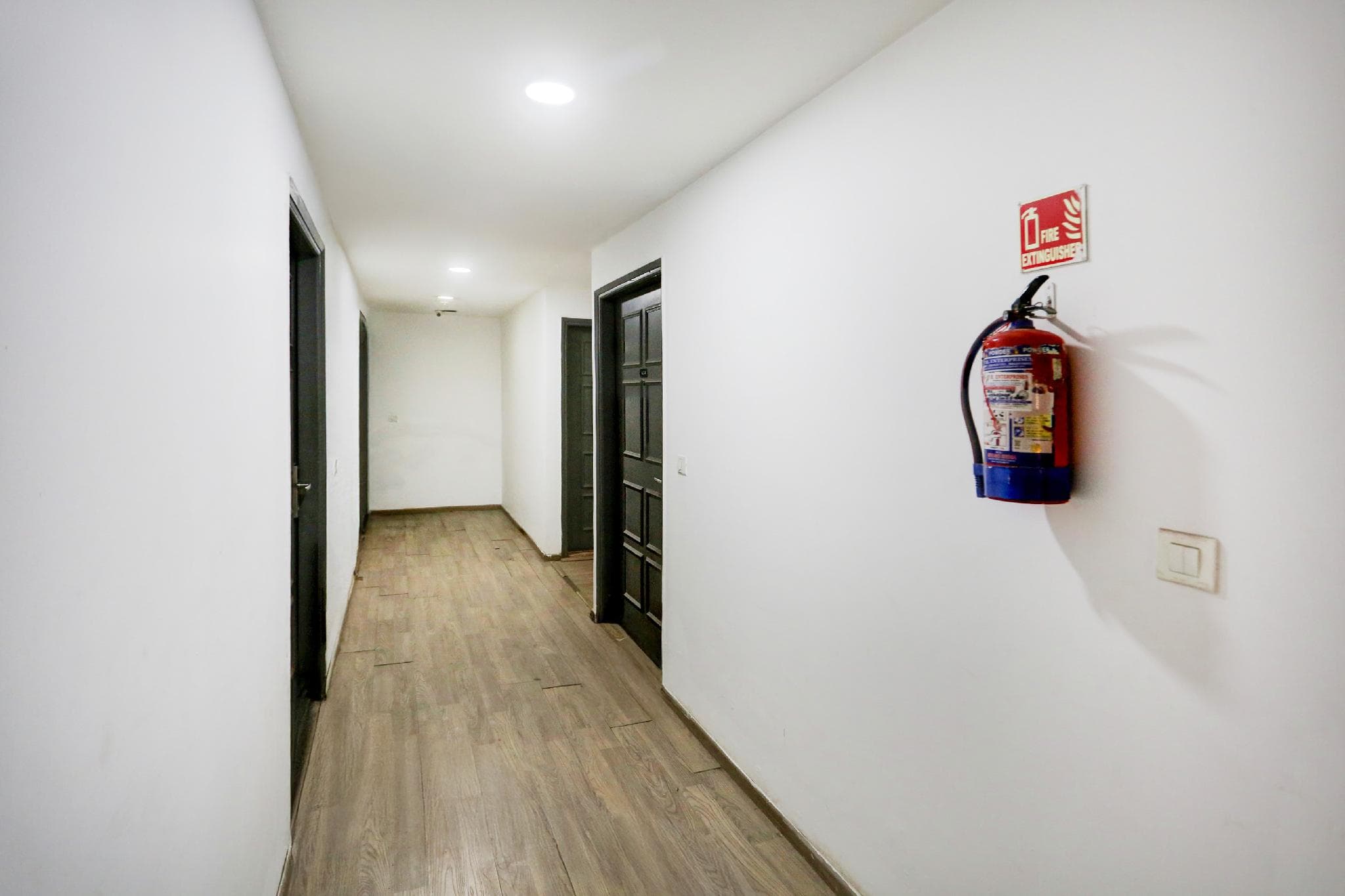 Super Townhouse Shahdara Near Yamuna Sports Complex Formerly Hotel Ipotel photo 3