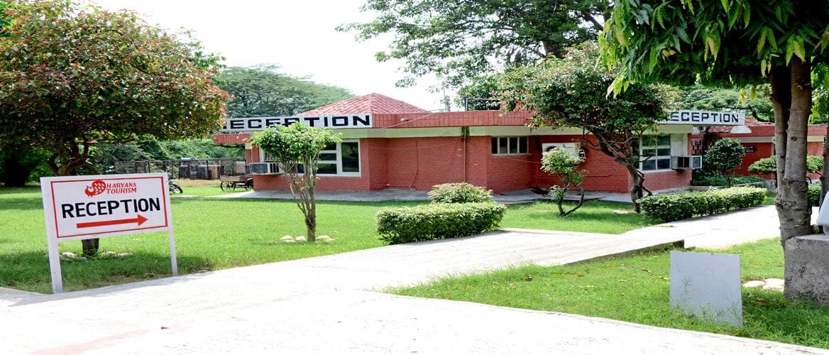 Hermitage Huts Tourist Resort, Surajkund