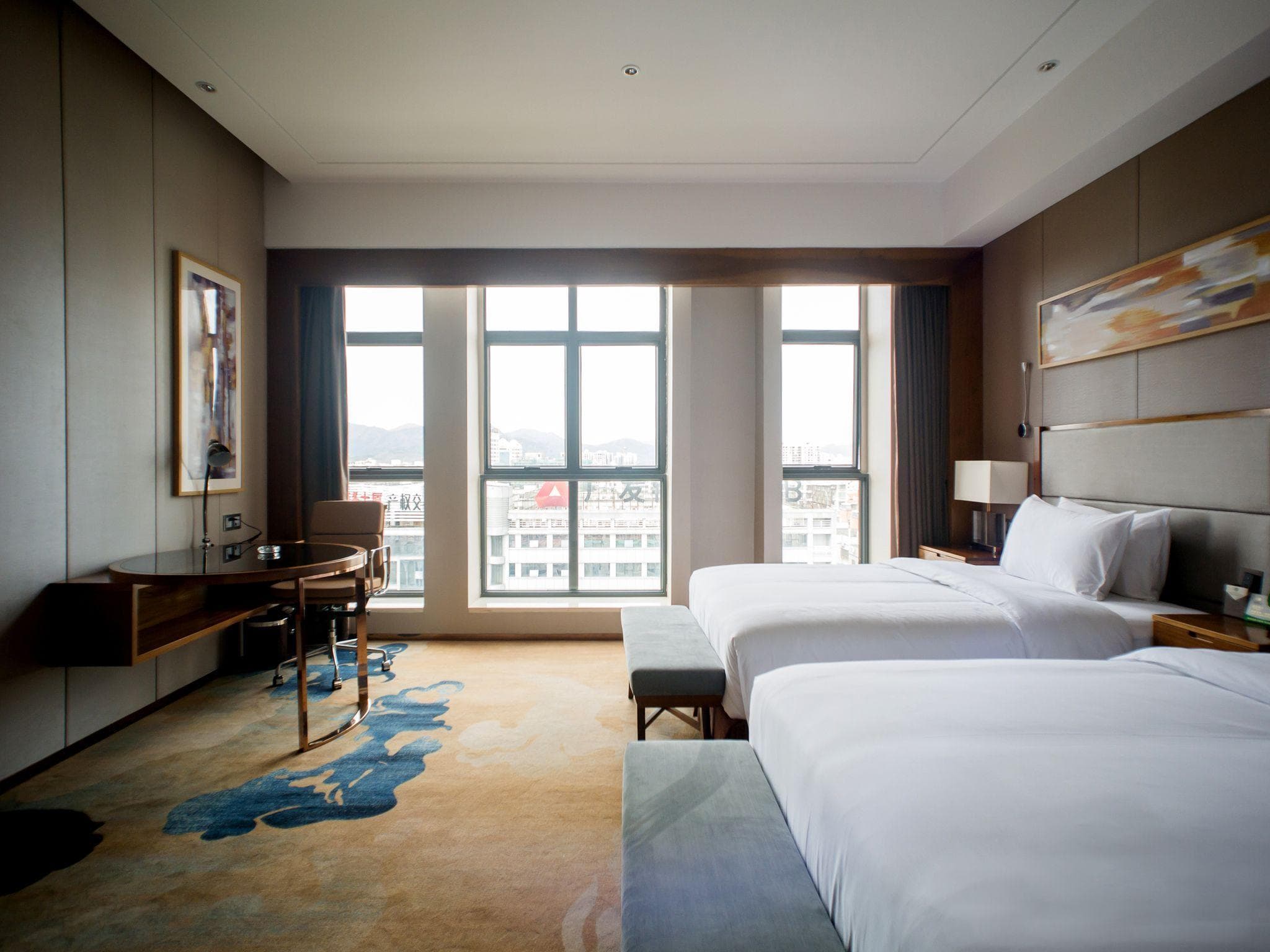 Poerson International Hotel