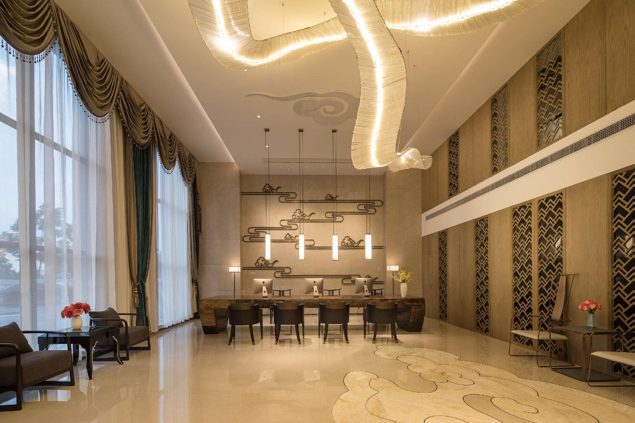 Ramada by Wyndham Zhenjiang City Center photo 4
