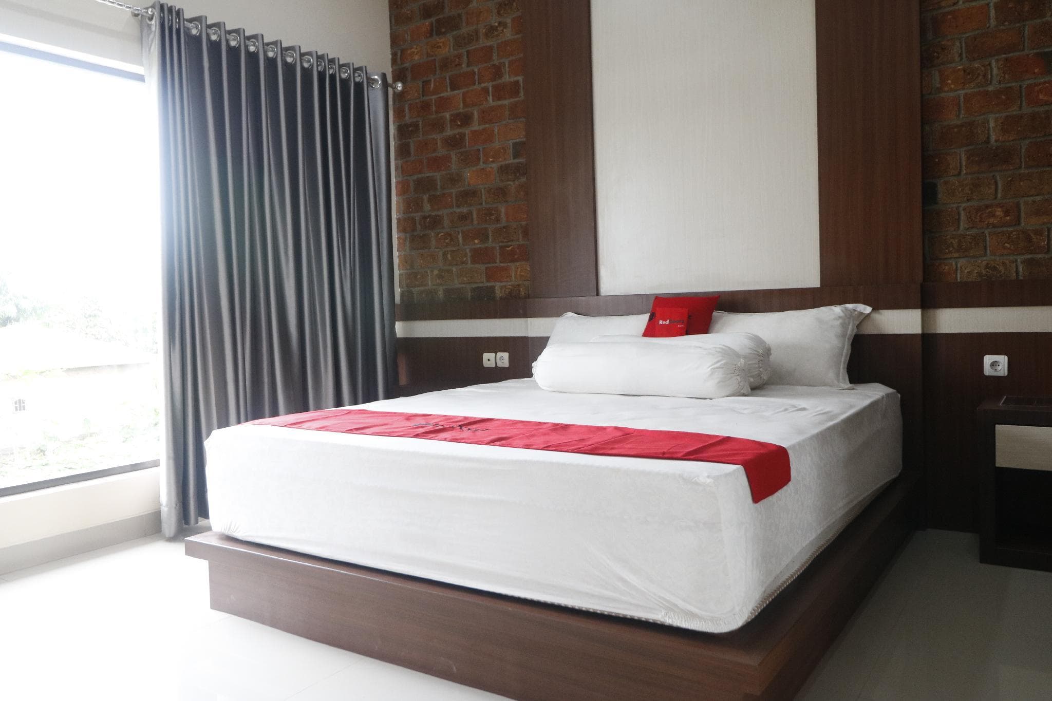 RedDoorz Plus near Kualanamu Airport Medan photo 5