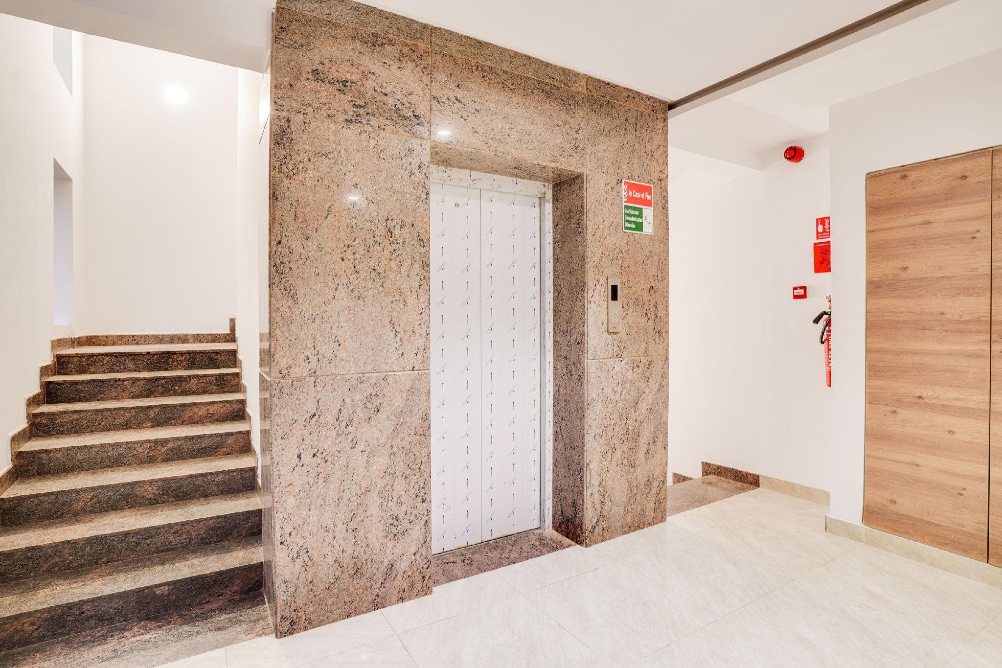 Super Townhouse ITPL Near Prestige Shanti Niketan photo 4