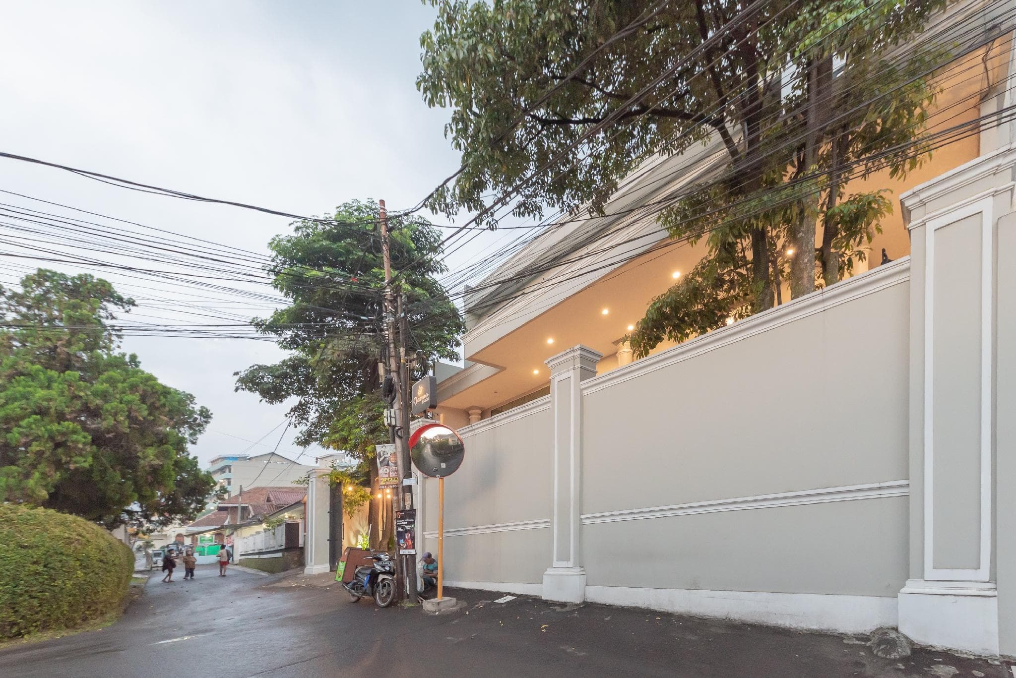 Urbanview Darmo Residence Bandung photo 4