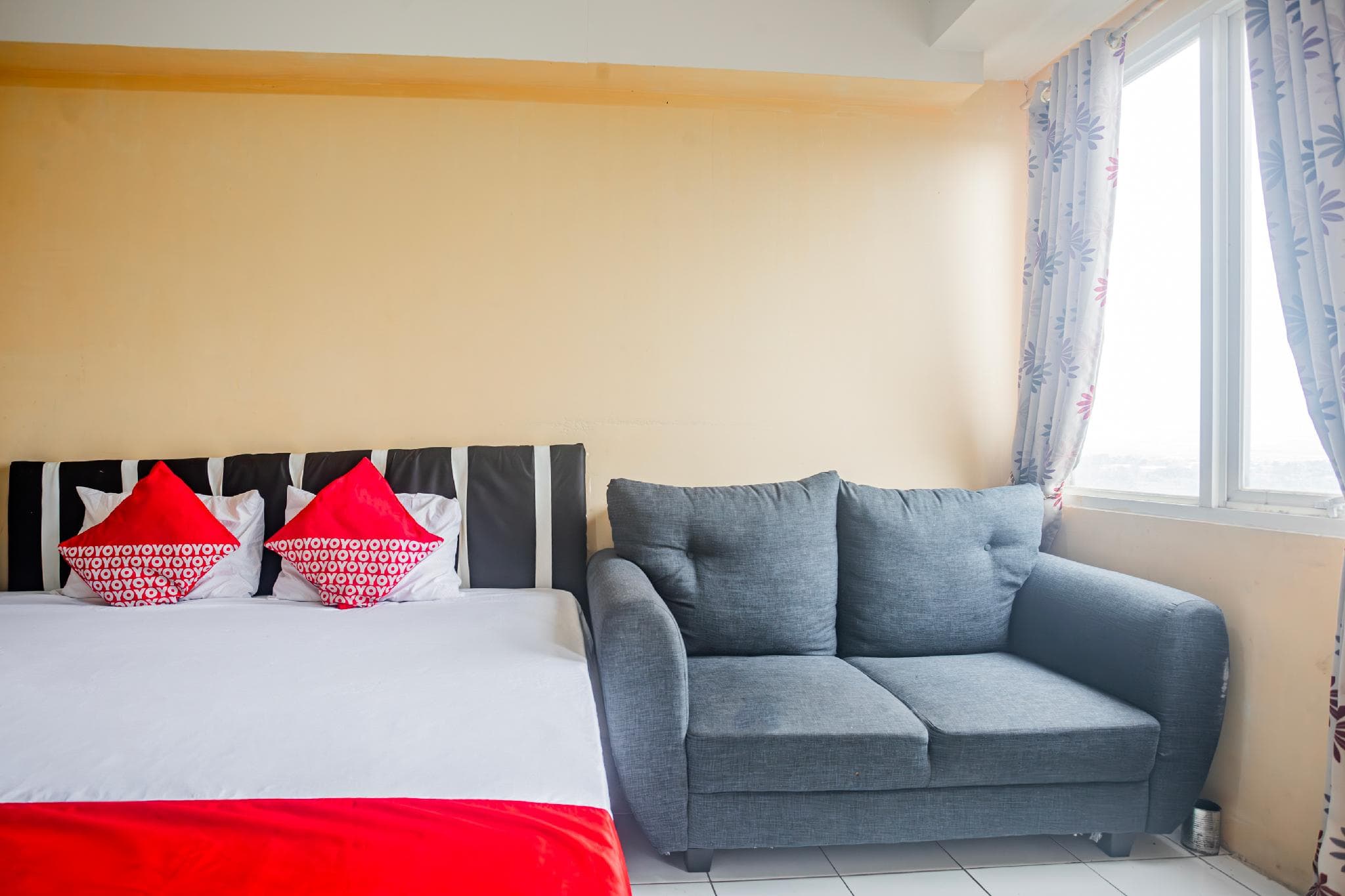 OYO 94080 Apartemen Podomoro Golf View Palito Rooms photo 4
