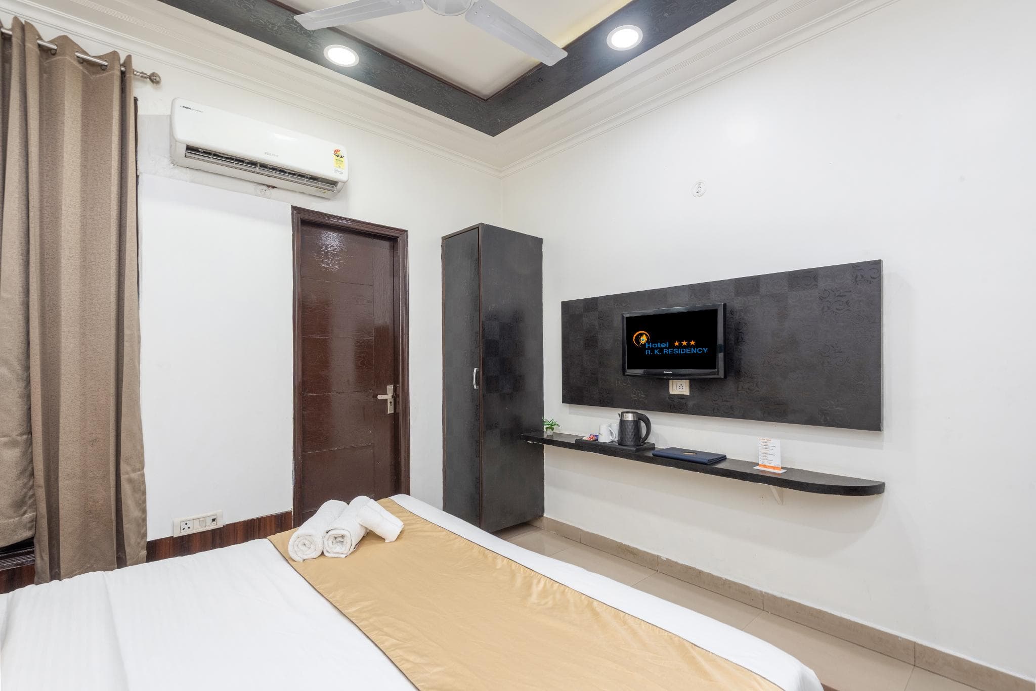 Hotel RK Residency Vasundhara Ghaziabad Delhi NCR photo 3