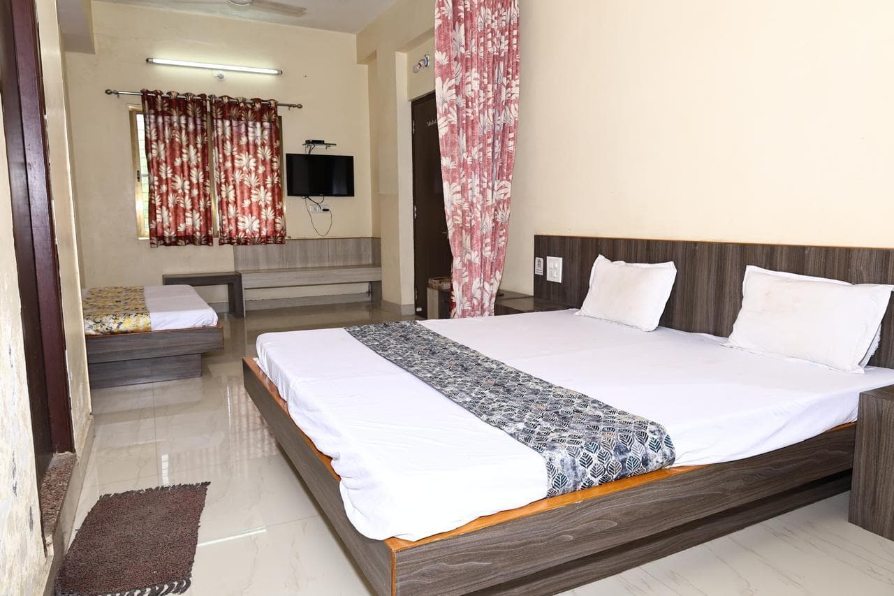 Hotel Brahmsambandh photo 3