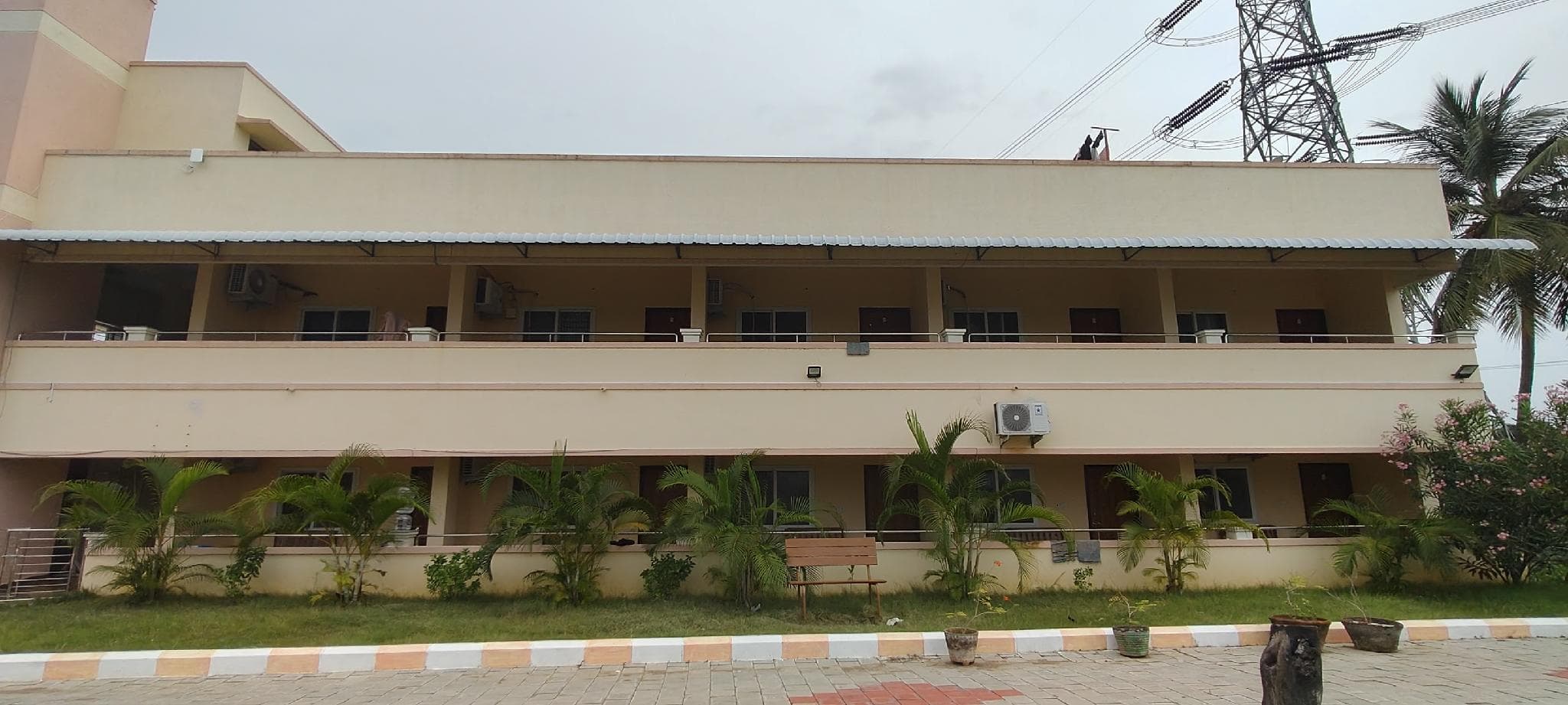 Ayyans Park inn
