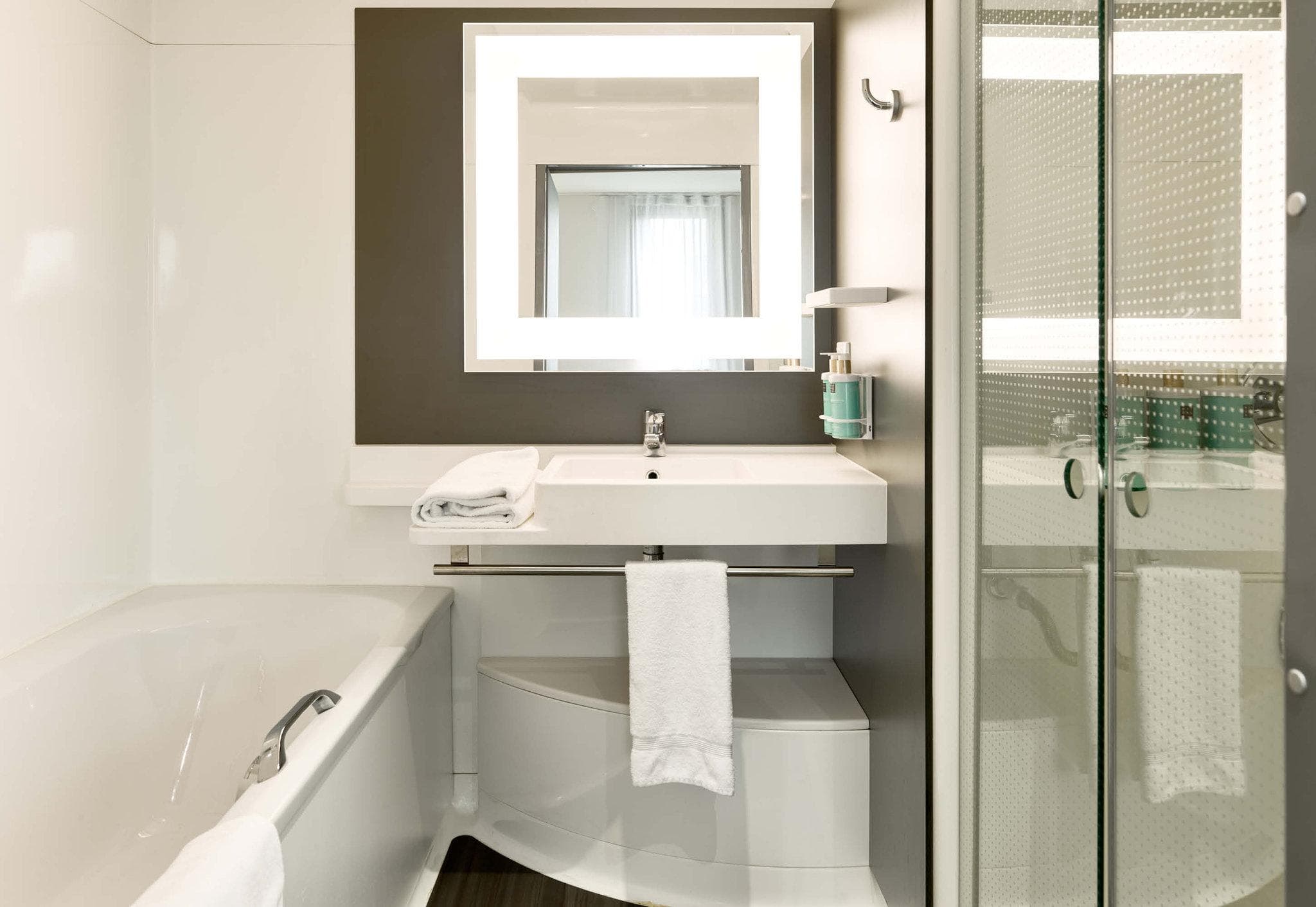 B&B HOTEL Paris Grand Roissy CDG Aéroport 4 étoiles photo 4