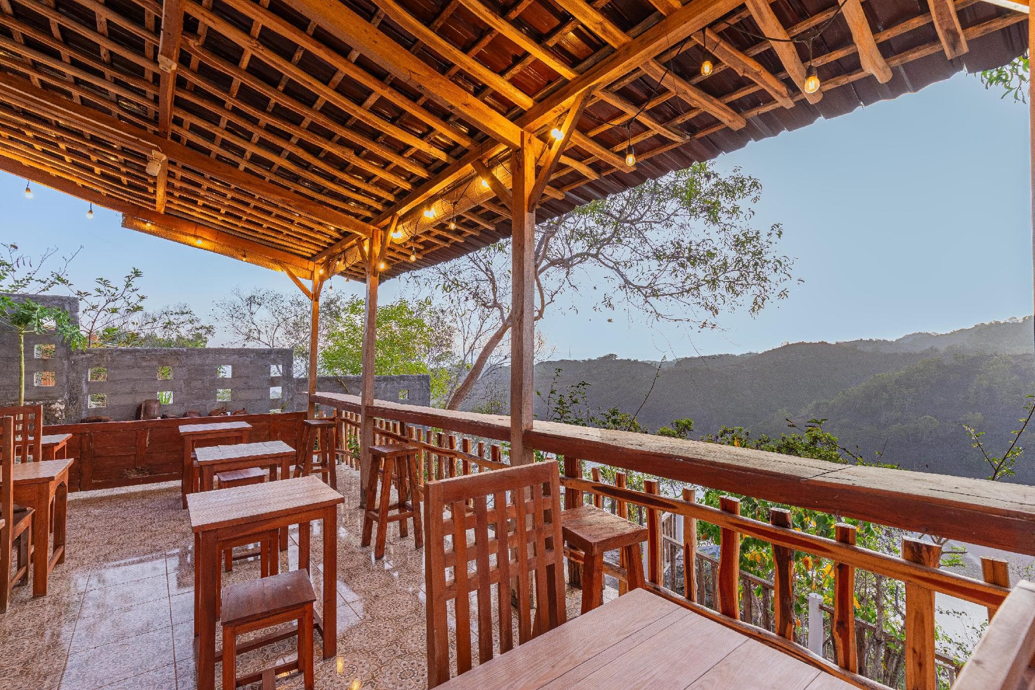 Baron Beach Bungalow photo 5