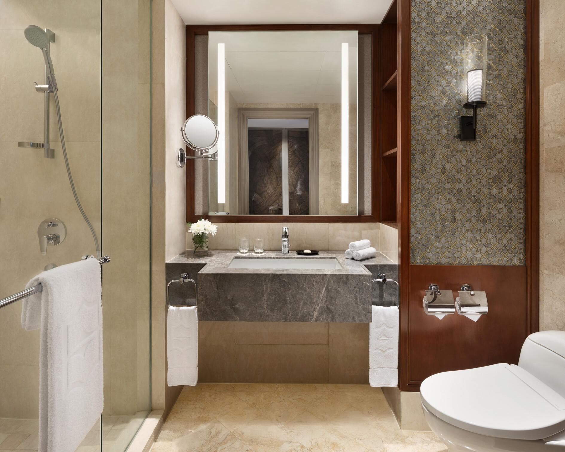 Shangri-La Surabaya photo 2