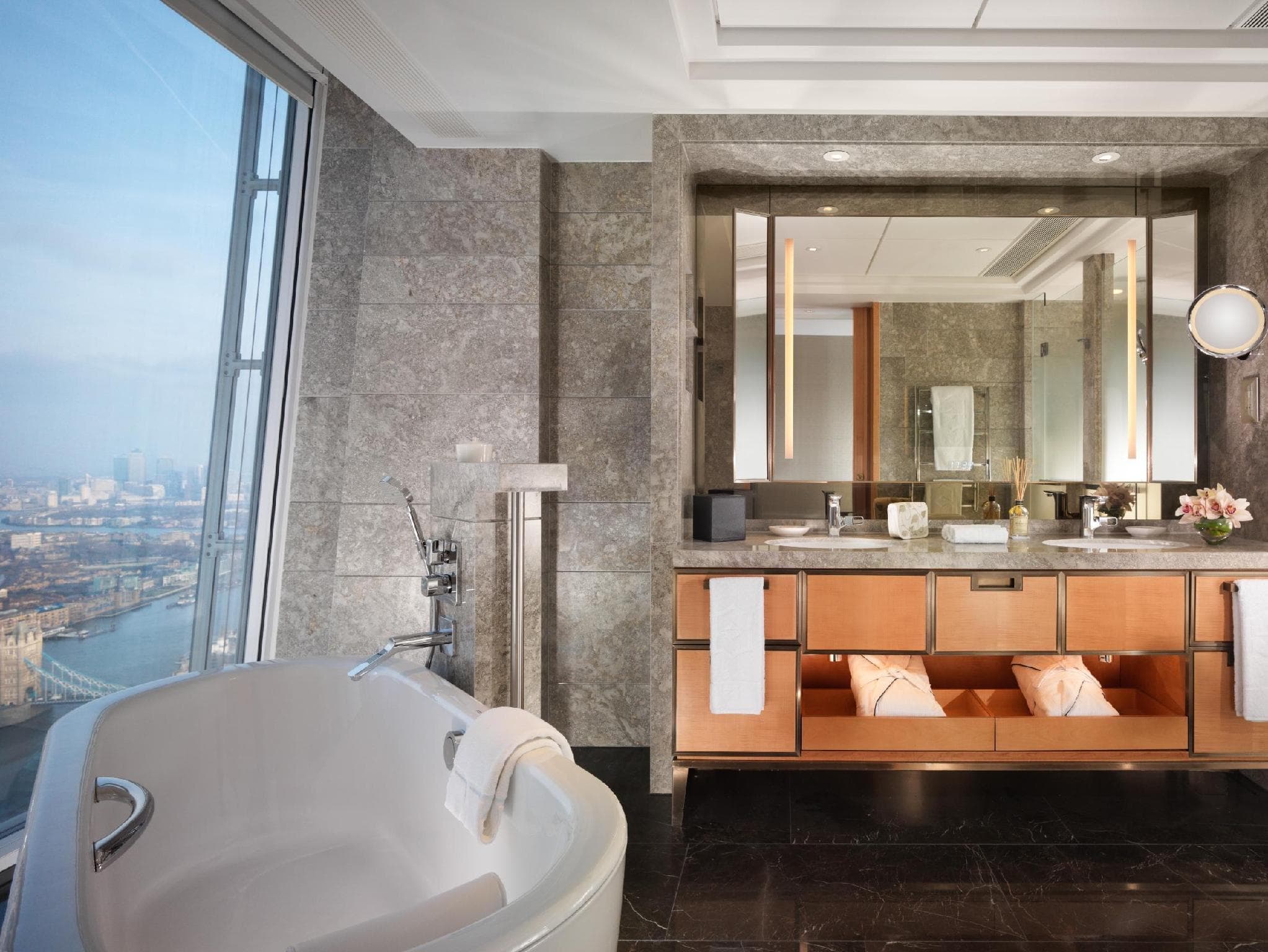 Shangri-La The Shard, London photo 4
