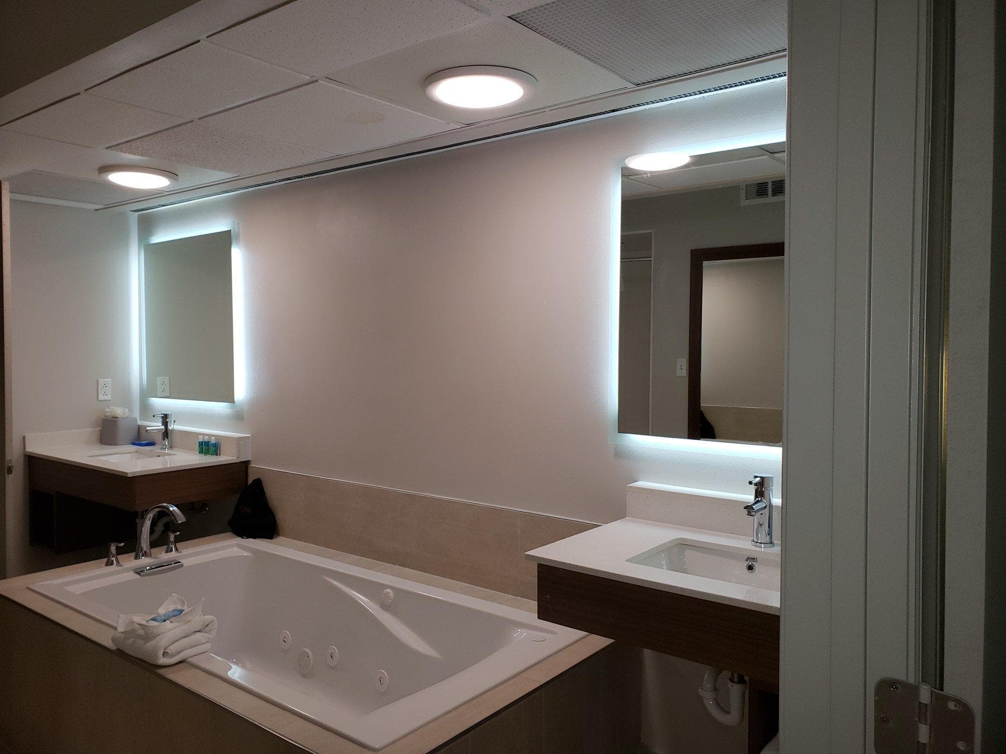 Holiday Inn Express Hotel & Suites Pigeon Forge By IHG photo 4