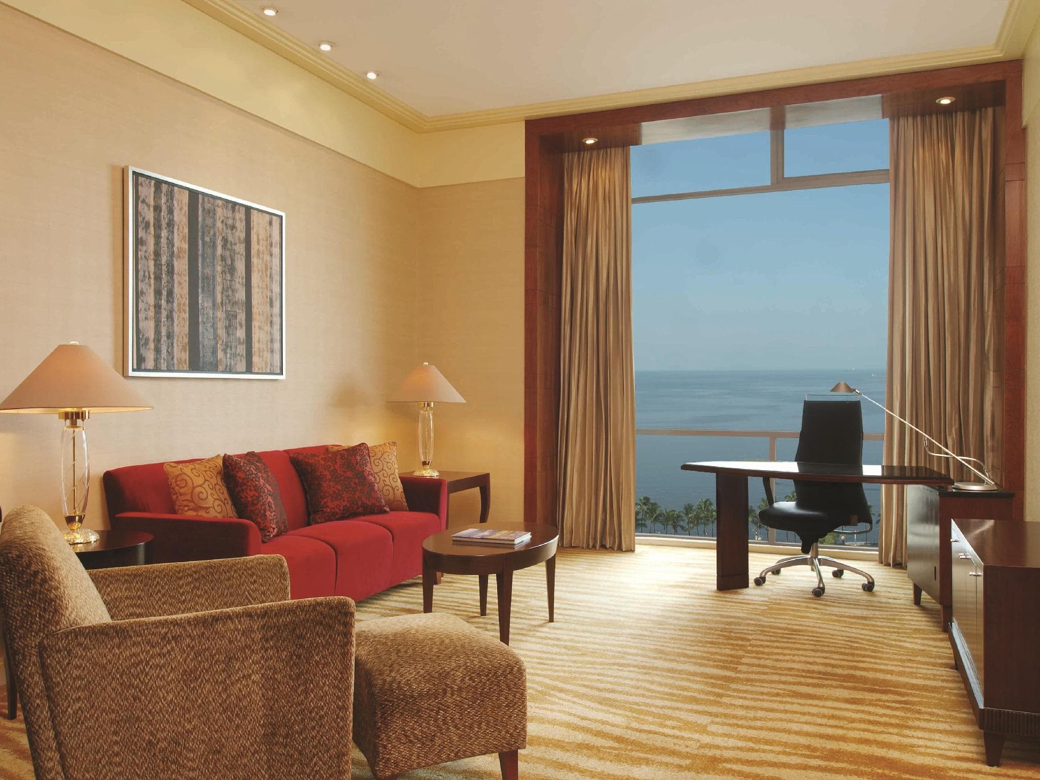 New Coast Hotel Manila photo 2