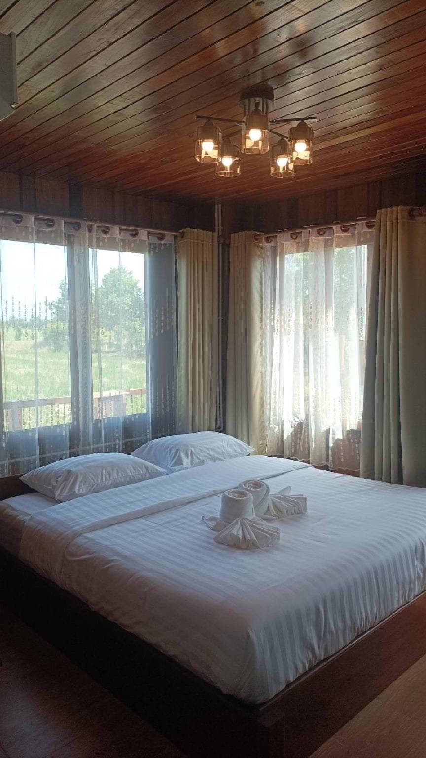 Ruen Singhanat Cafe & Resort photo 2