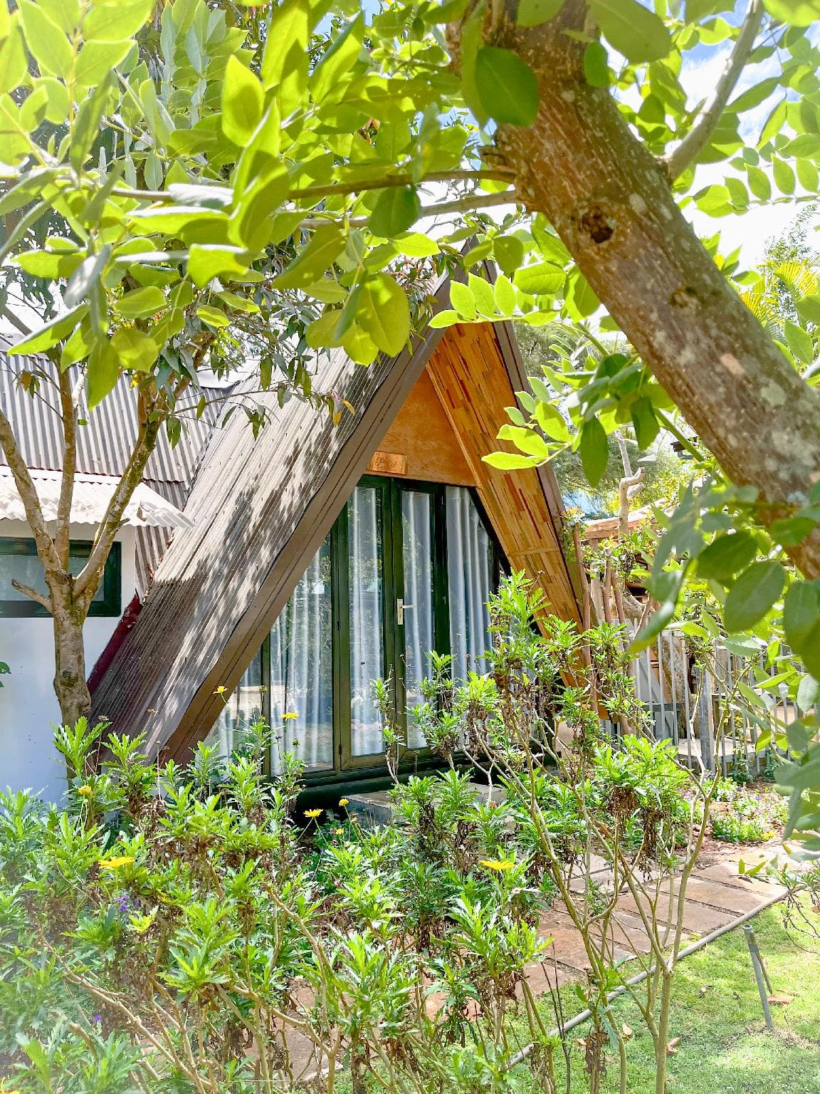 Vạn Tùng Homestay & Café photo 3