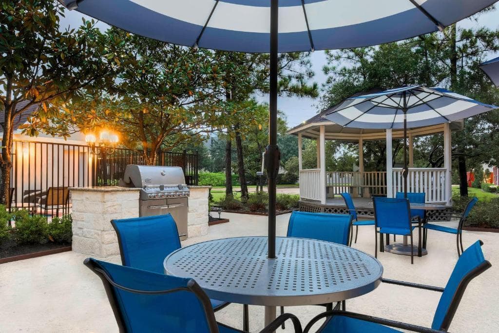 Sonesta Simply Suites Houston Brookhollow photo 5