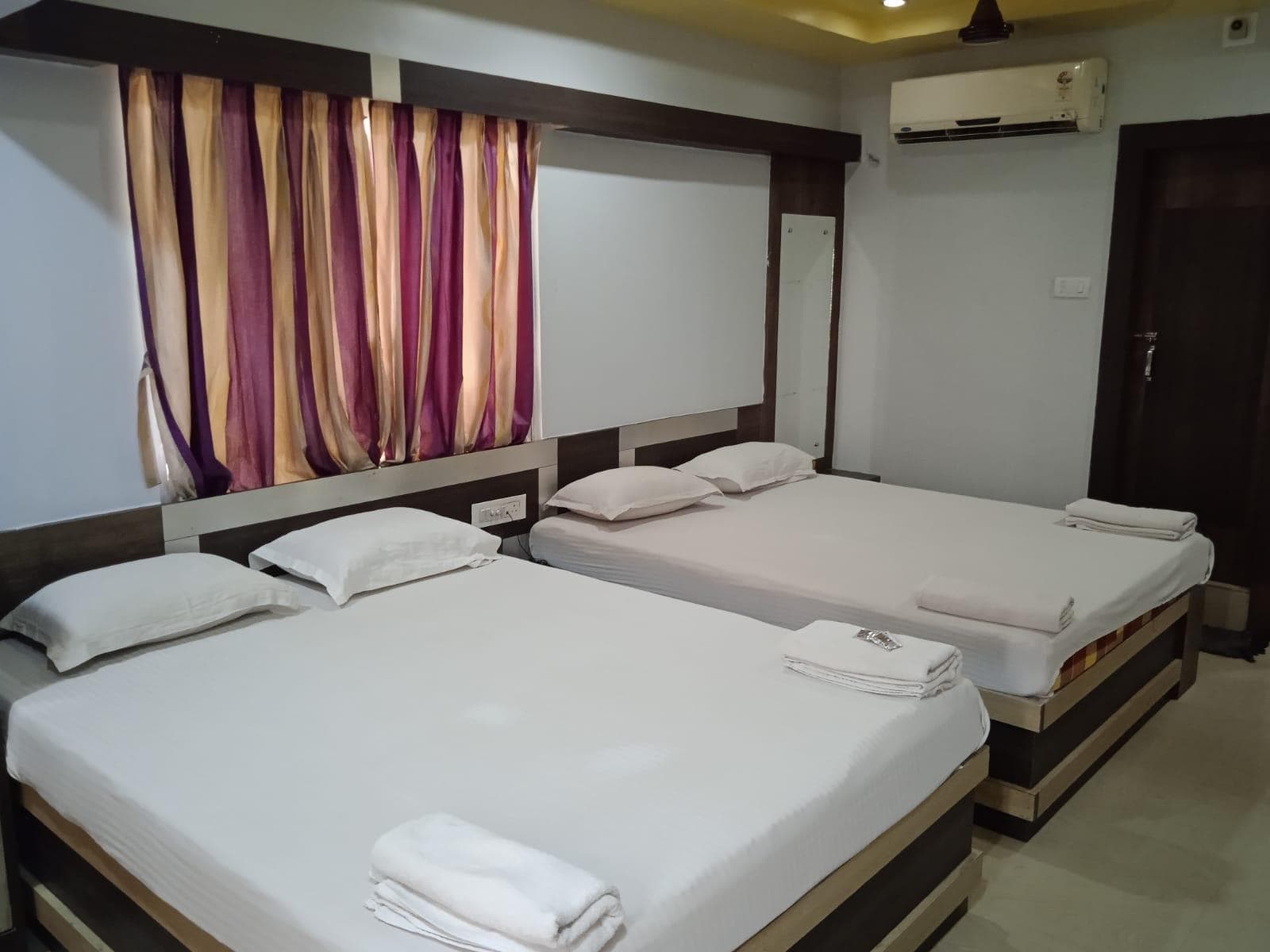 HOTEL SRI KRISHNA INTERNATIONAL photo 3