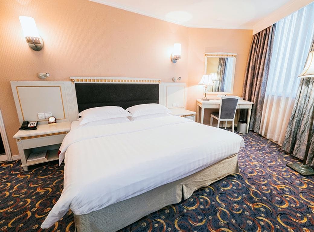 Green Land Hotel photo 2