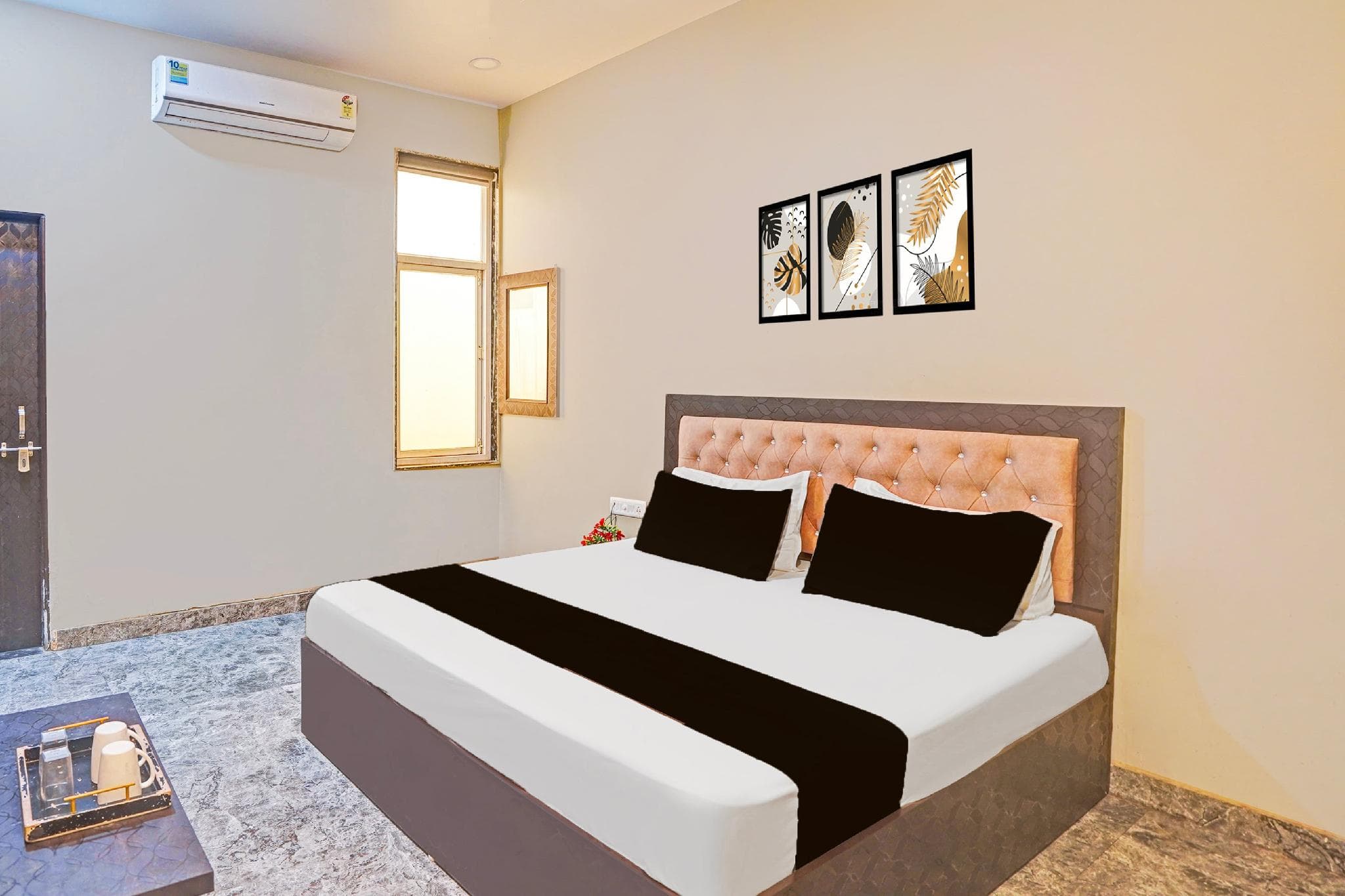 Hotel O Mansarovar Sector 8 Formerly Hotel KV Palace Mansarover Metro Station photo 2