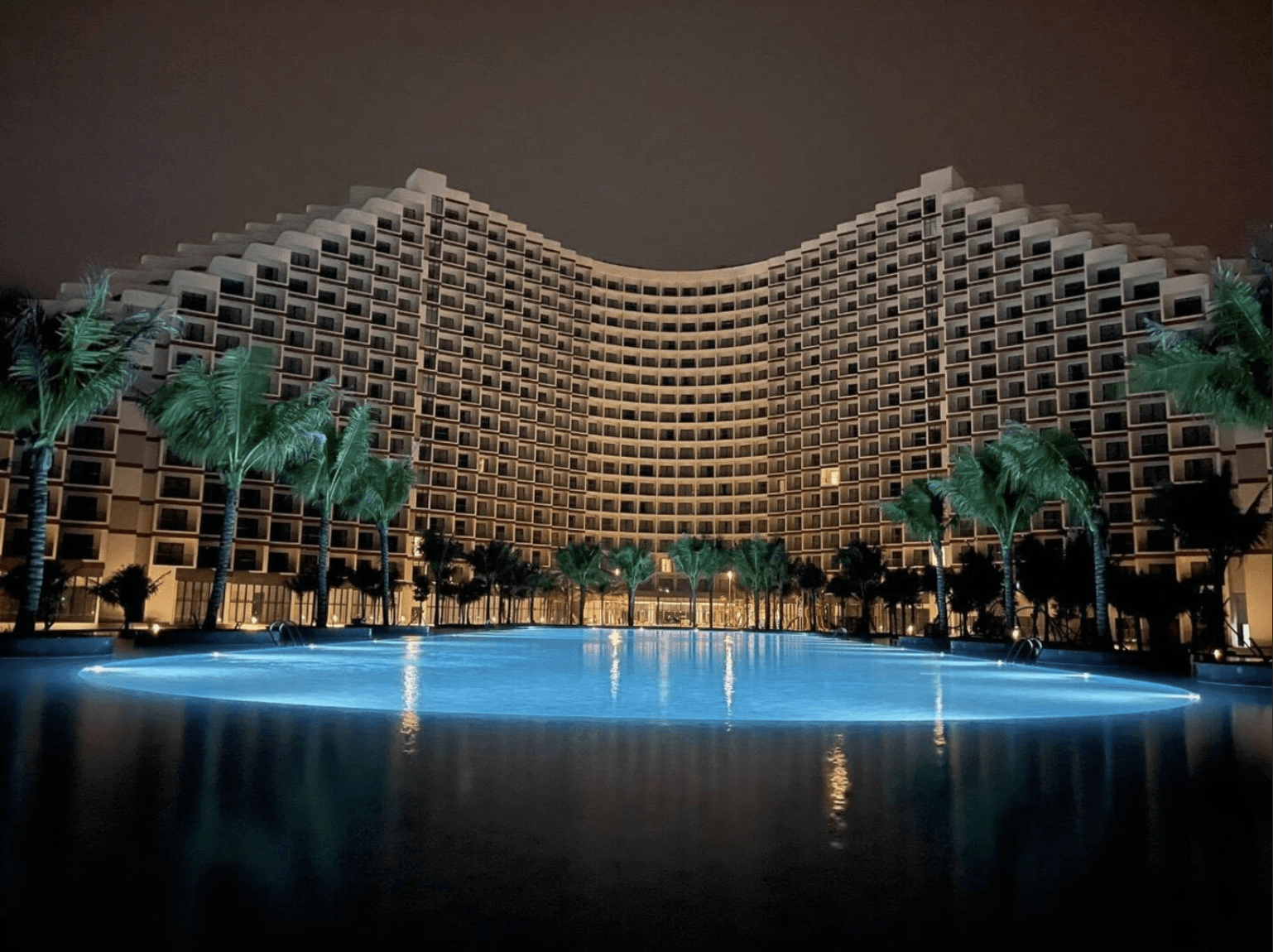 Arena'V Cam Ranh Resort