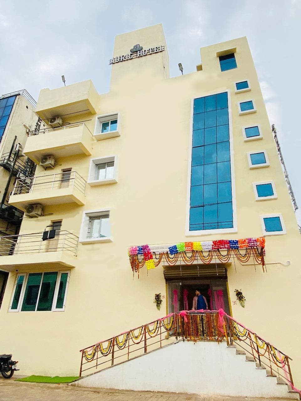 AURIC HOTEL photo 5