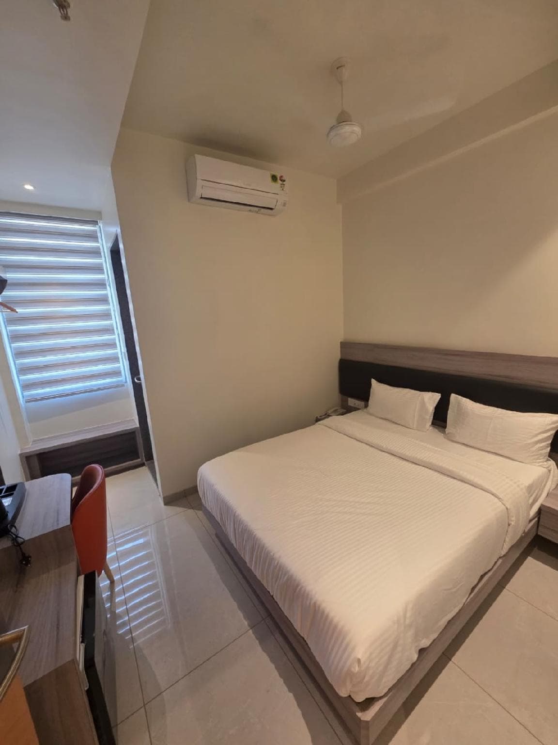 HOTEL SERA photo 2
