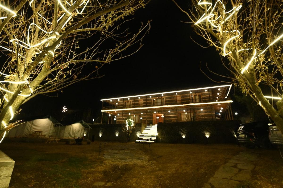 Moonbeam Retreat