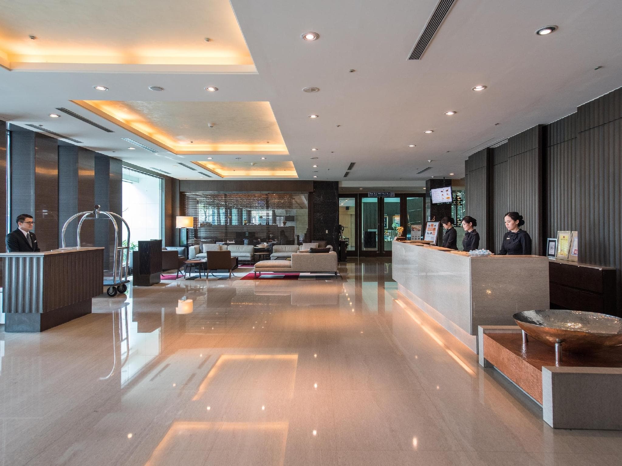 Taipung Suites Hotel photo 4