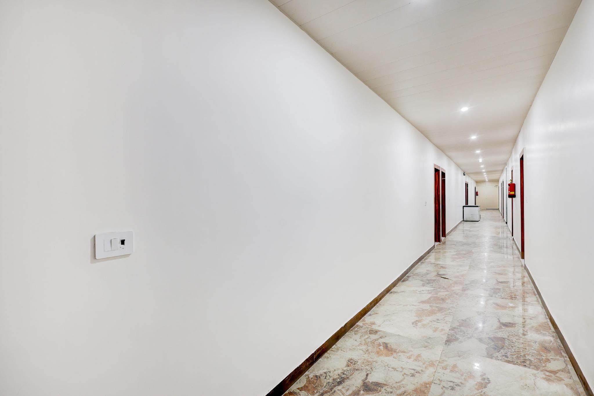 Townhouse Sarai Metro Station Formerly Palla photo 4