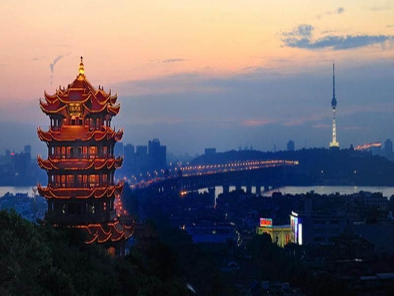 7 Days Inn Wuhan Hubu Alley Yellow Crane Tower Metro Station Yangtze River Bridge photo 3