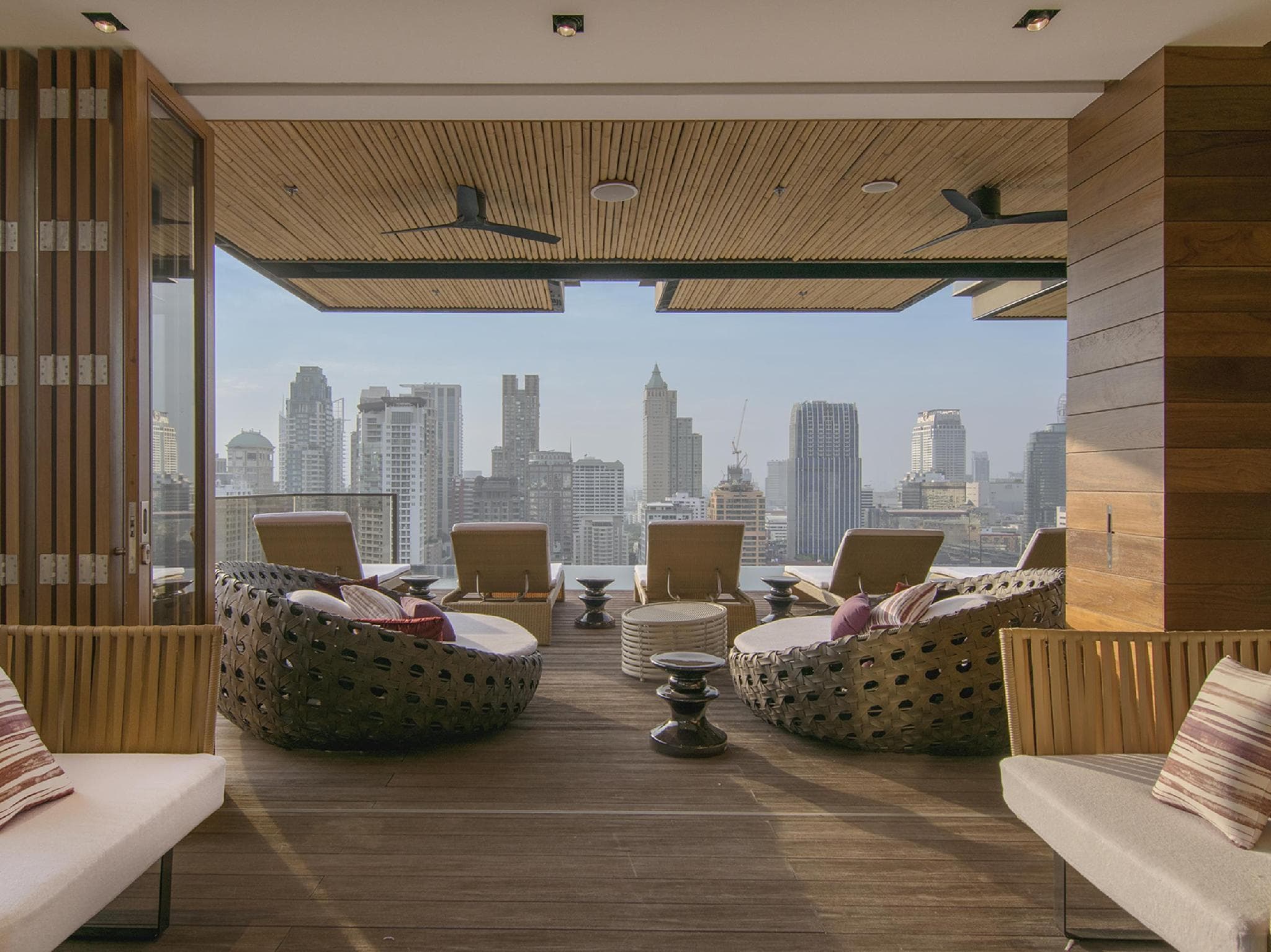 HOTEL INDIGO BANGKOK WIRELESS ROAD By IHG photo 3