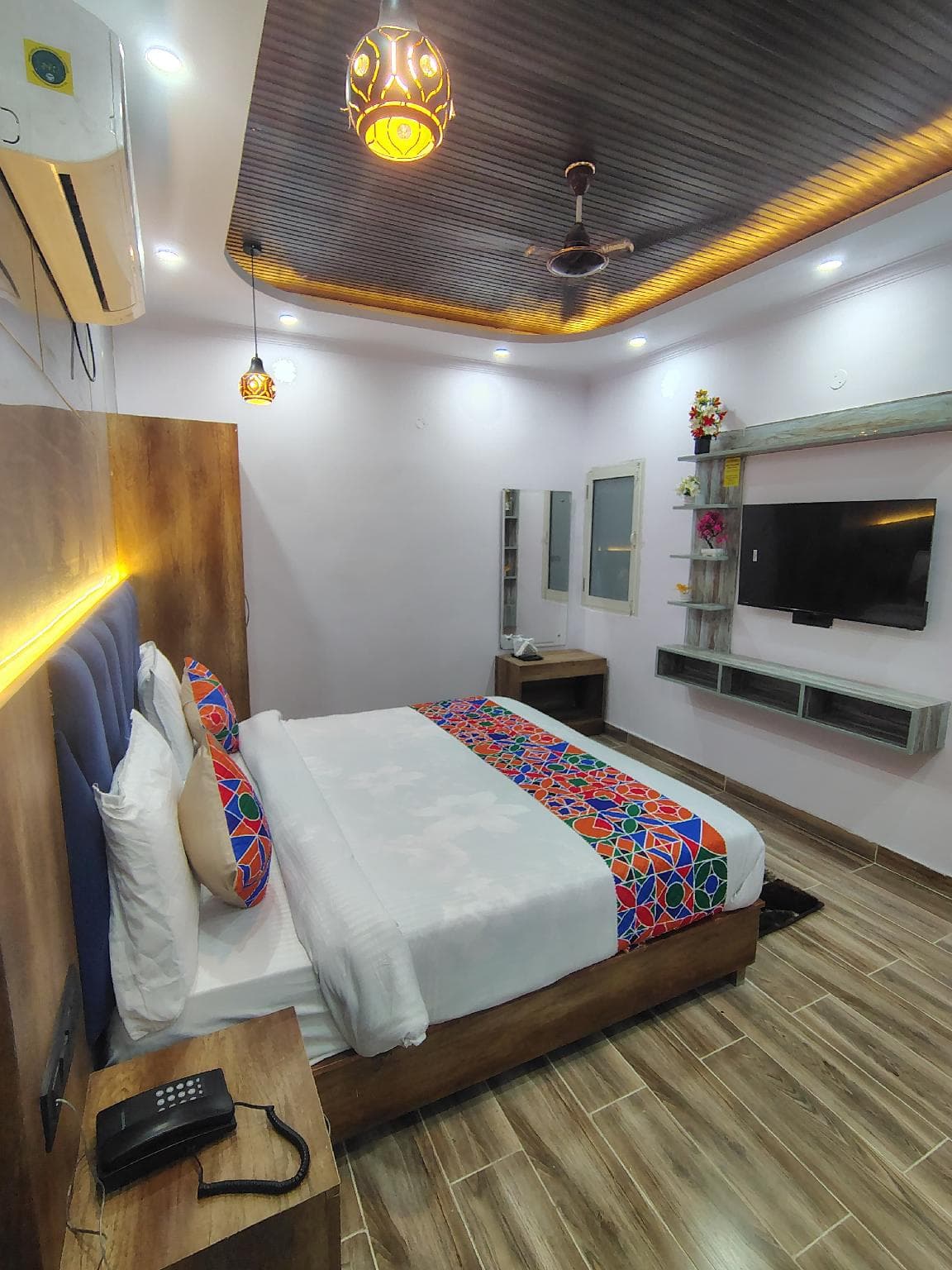 Red orchid hotels near Chandigarh railway station photo 3
