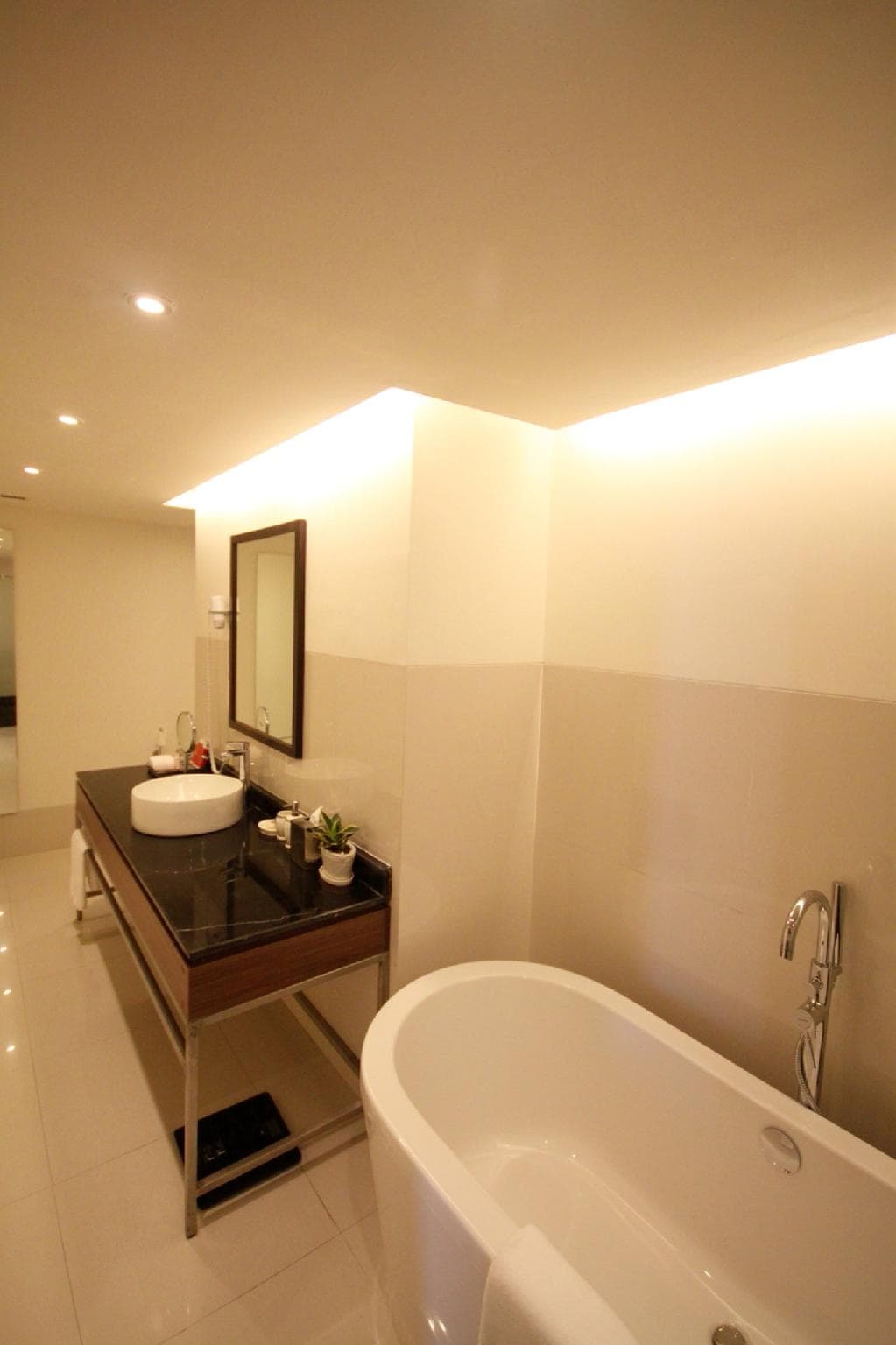 Vivanta Kolkata, EM Bypass photo 2