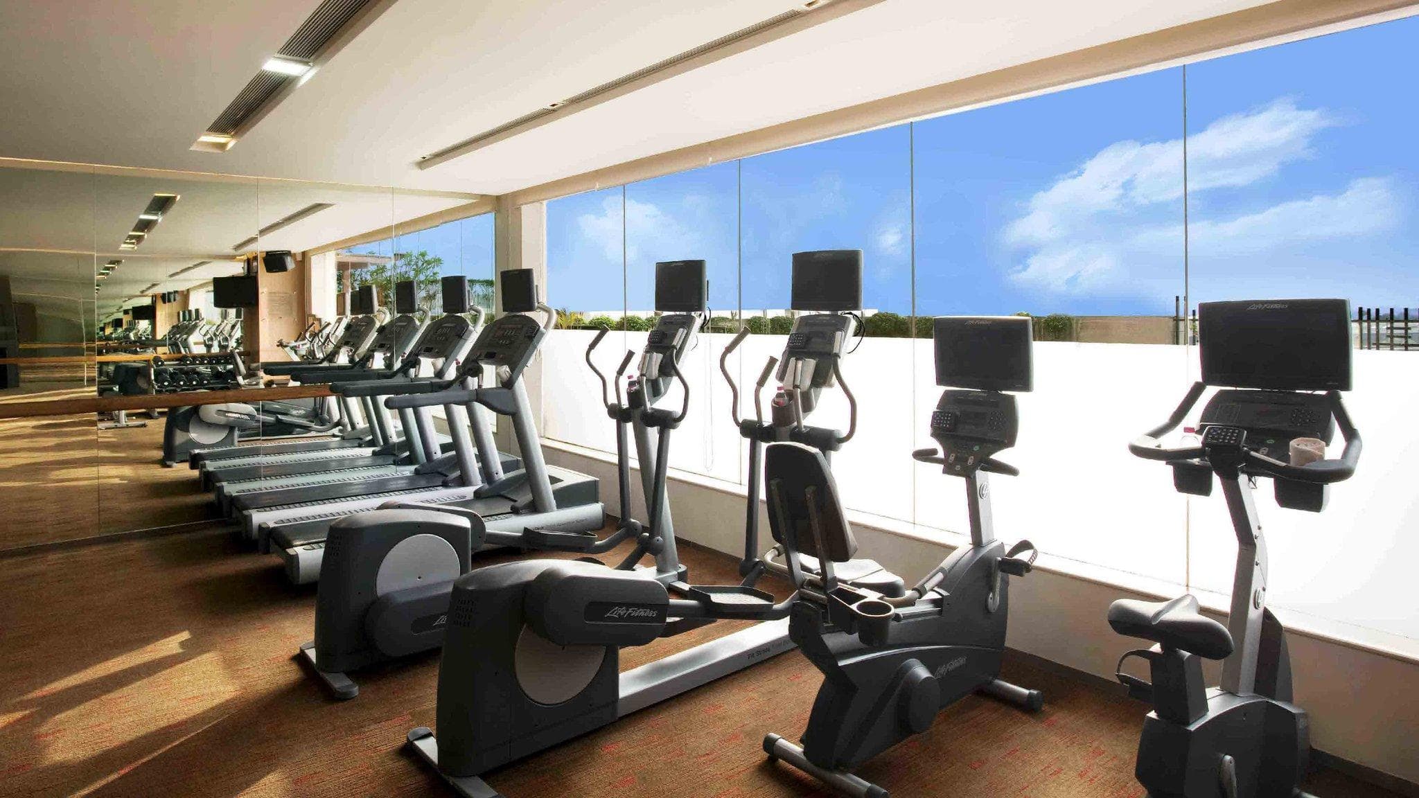 Holiday Inn New Delhi Mayur Vihar Noida By IHG photo 3