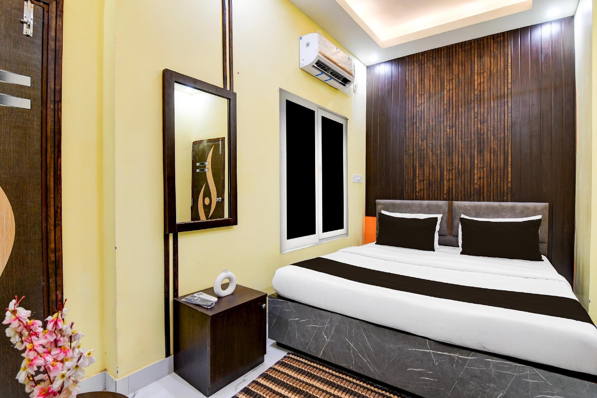 Super Hotel O Bangur Kolkata Formerly The Avenue Inn