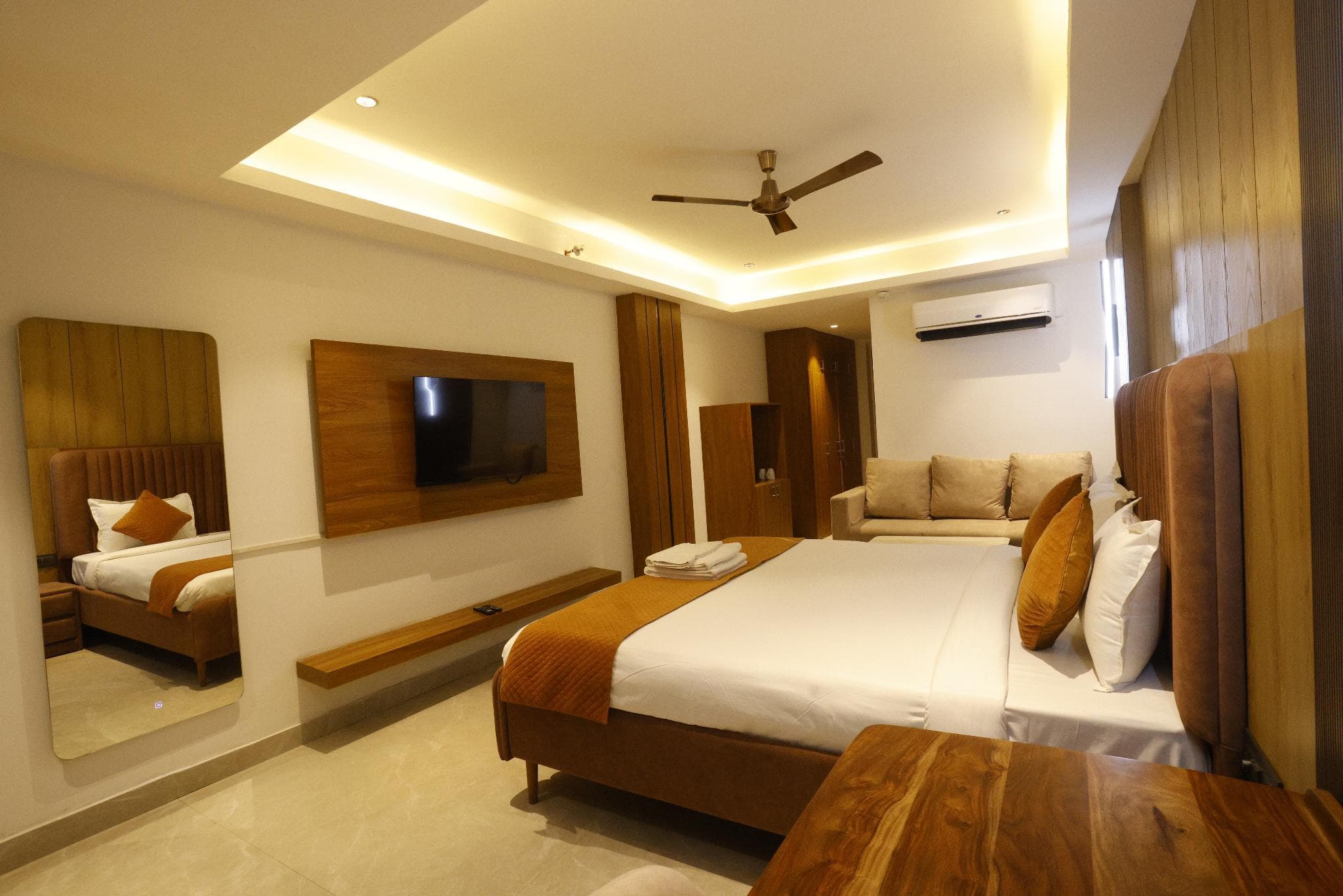 The Hoften Lotus Court, Noida photo 4