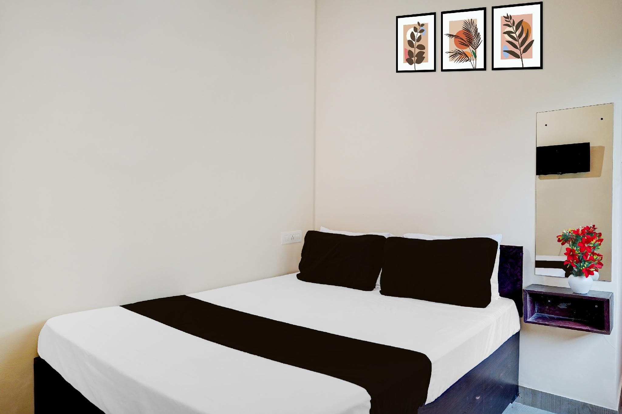 Hotel O BHANUNANDANA BOARDING & LODGING Basaveshwar Nagar photo 2