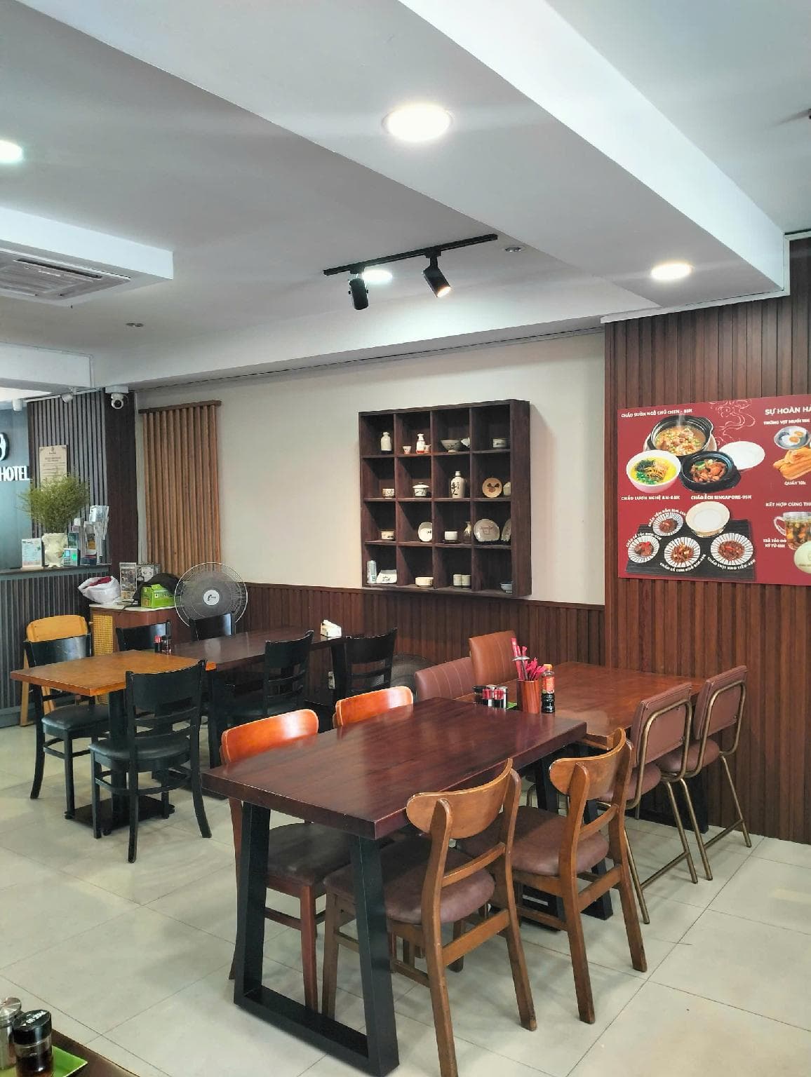 Bros Hotel Nguyen Trai photo 4