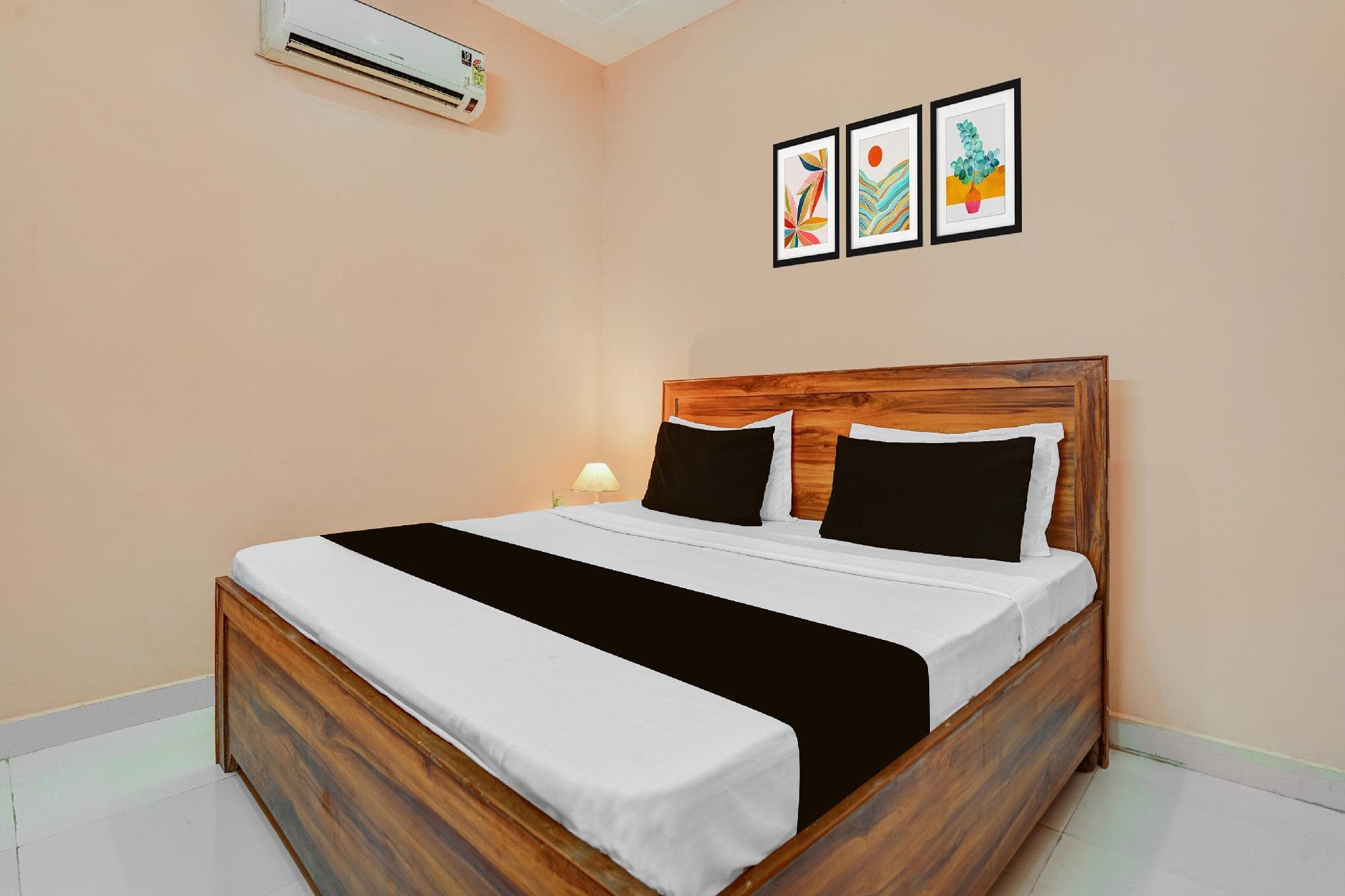 Hotel O by OYO Green City Dhakoli Formerly Swagat photo 2