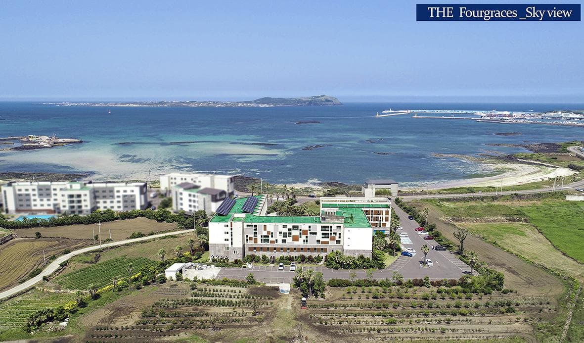 The Four Graces Resort photo 5